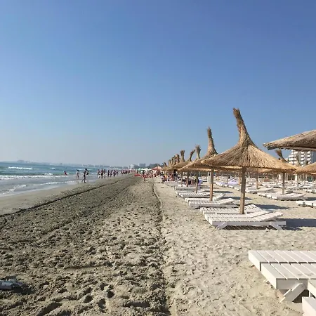 Summer Beach Club
